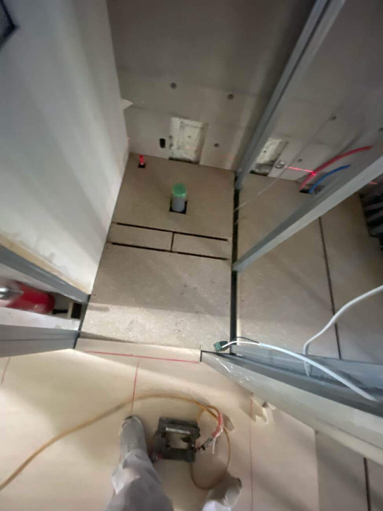 ホテル改修　置床工事　乾式二重床（東京都葛飾区）