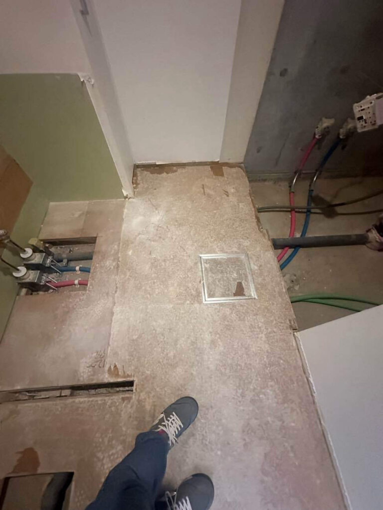 マンション　置床工事　ラワン構造用合板12ｍｍ（東京都世田谷区）