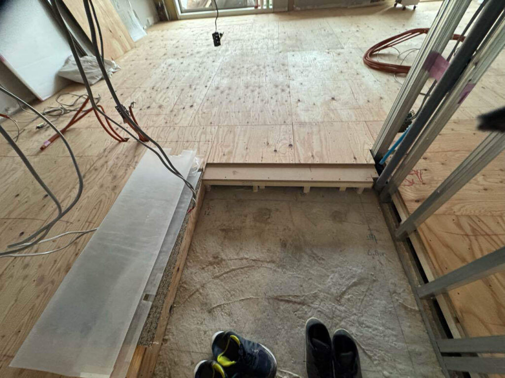 マンション　１日置床工事　乾式二重床（東京都渋谷区）