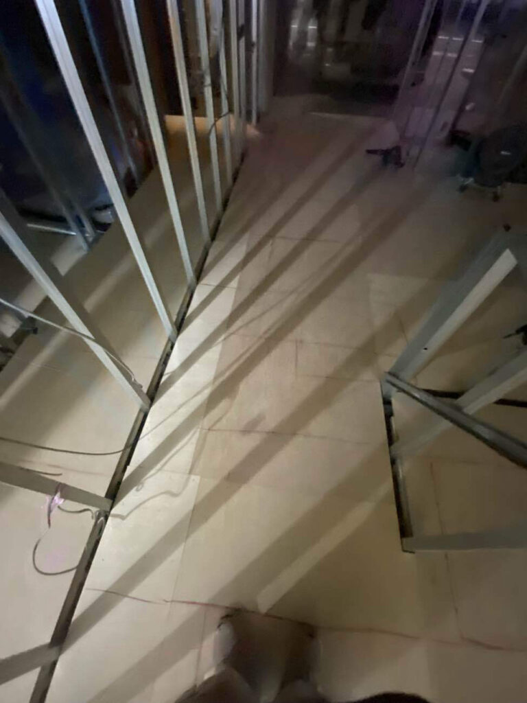 ホテル改修　置床工事　乾式二重床（東京都葛飾区）