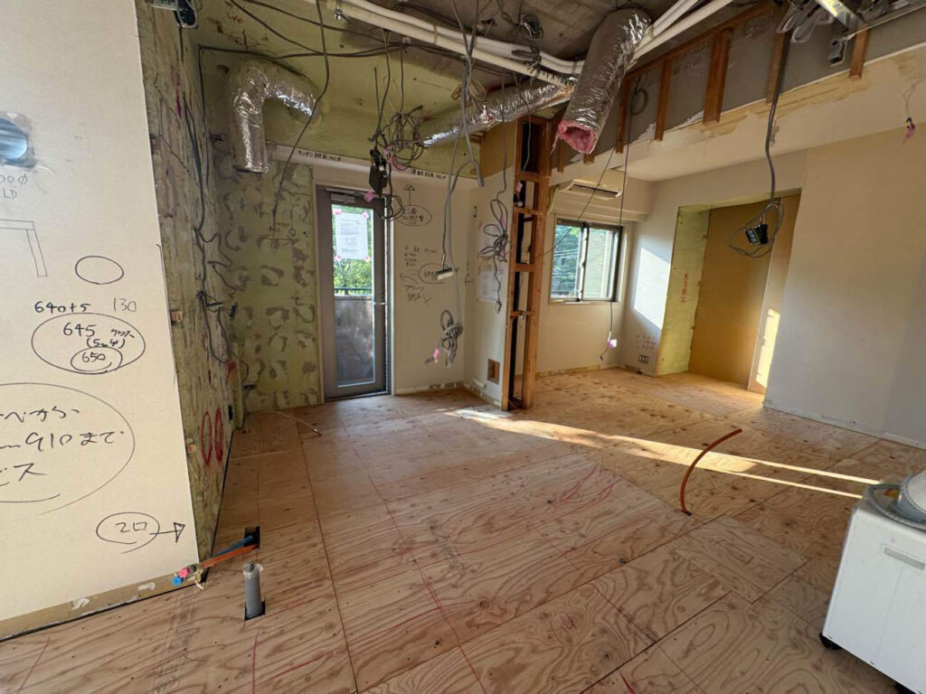 マンション　置床工事　乾式二重床（東京都世田谷区）