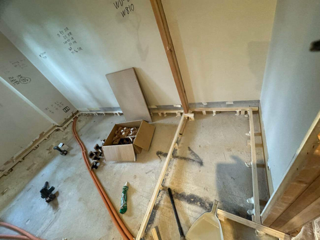 マンション　置床工事　乾式二重床（東京都世田谷区）