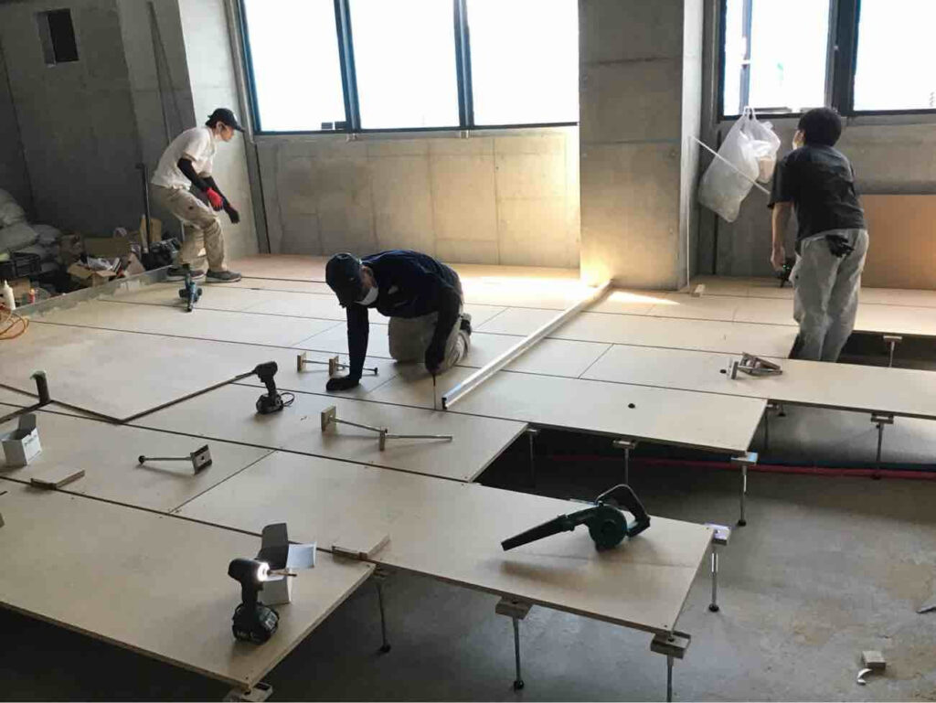 マンション　置床工事　乾式二重床（東京都港区）