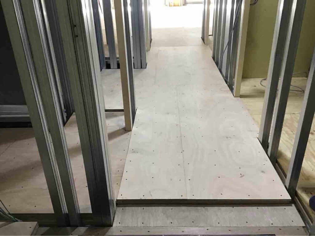 マンション　１日置床工事　乾式二重床（横浜市港北区）