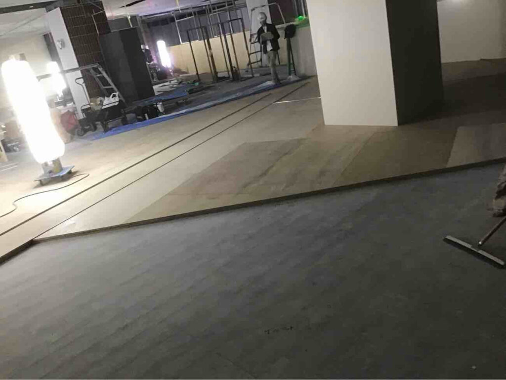 店舗　置床工事　ラワン構造用合板（東京都武蔵野市）
