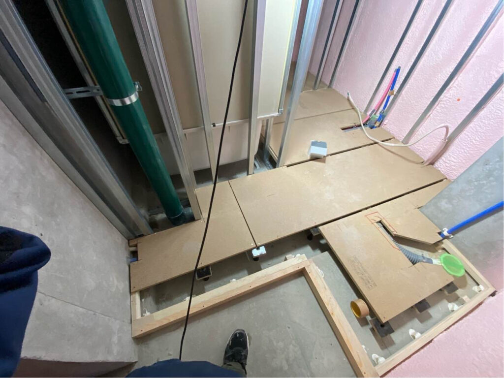 マンション　置床工事　乾式二重床（神奈川県平塚市）