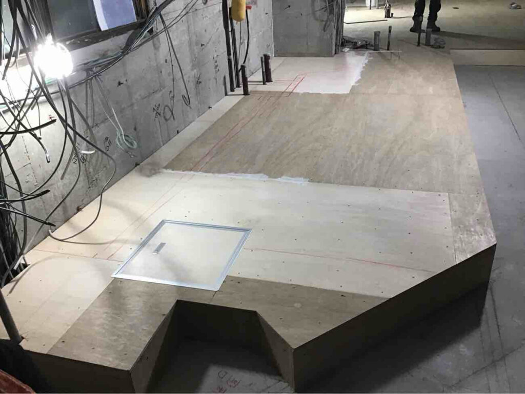 クリニック　１日置床工事　乾式二重床（神奈川県藤沢市）