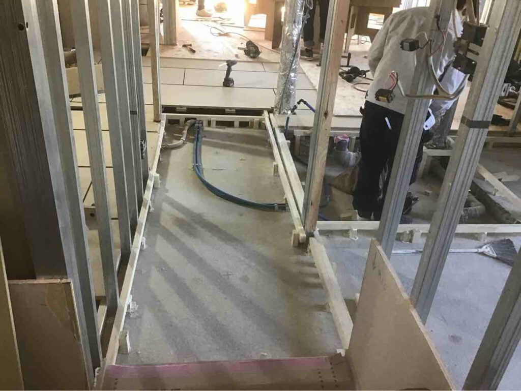 マンション　１日置床工事　乾式二重床（東京都中央区）