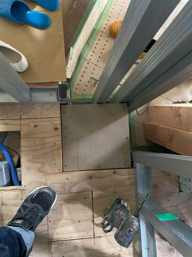 オフィス　置床工事　乾式二重床（東京都世田谷区）