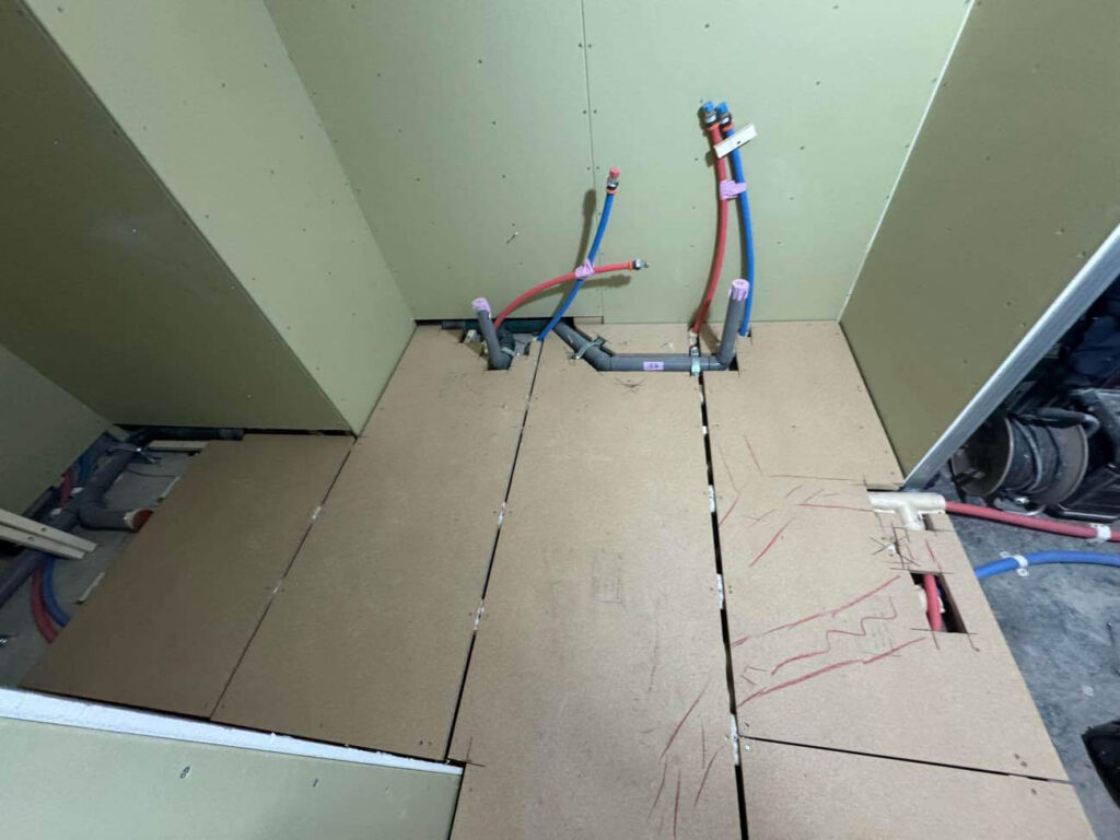 マンション　置床工事　乾式二重床（東京都千代田区）