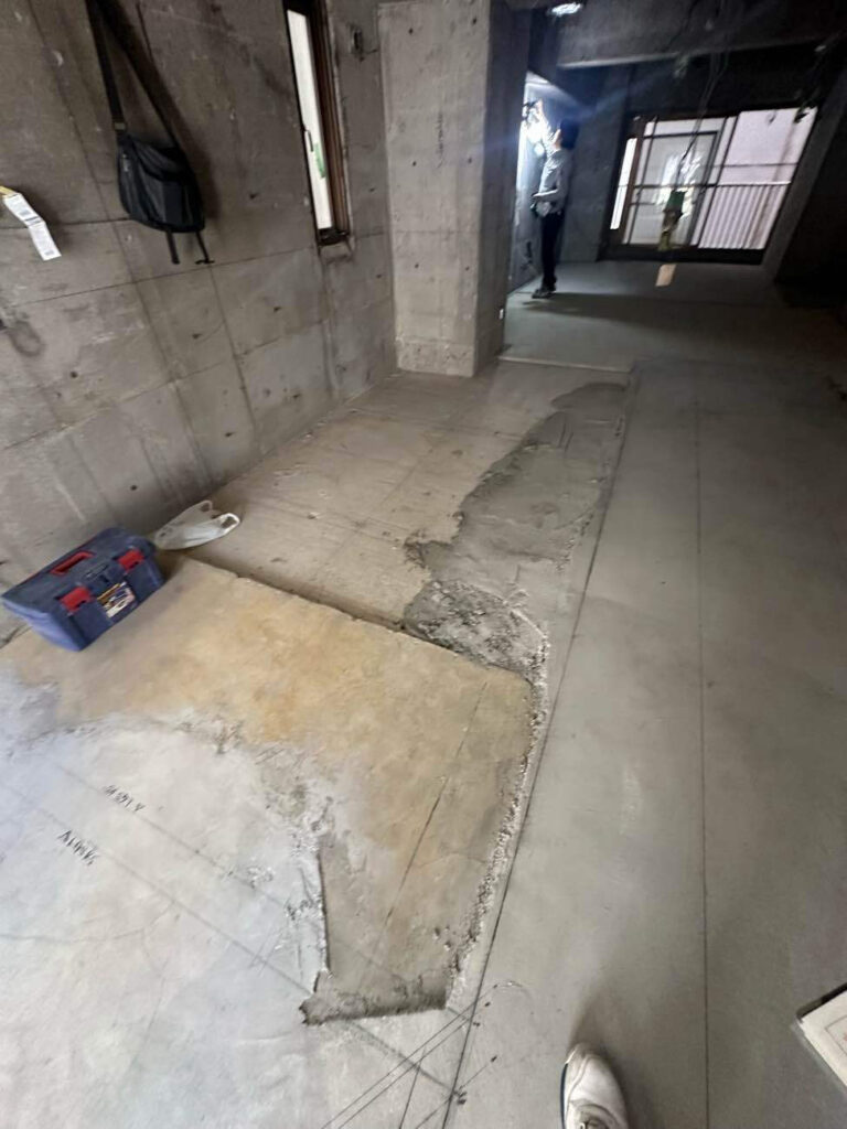 クリニック　１日置床工事　乾式二重床（神奈川県藤沢市）