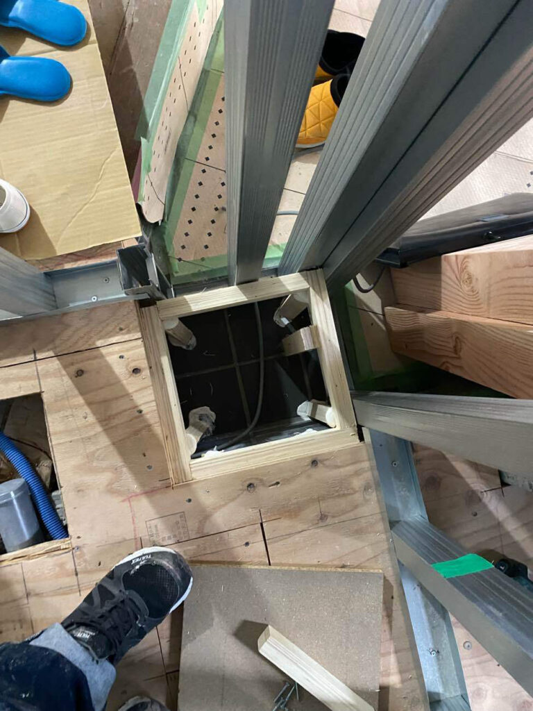 オフィス　置床工事　乾式二重床（東京都世田谷区）