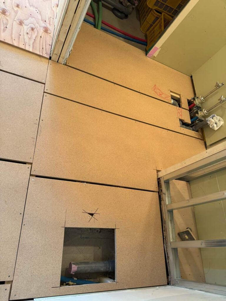 マンション　置床工事　乾式二重床（東京都港区）