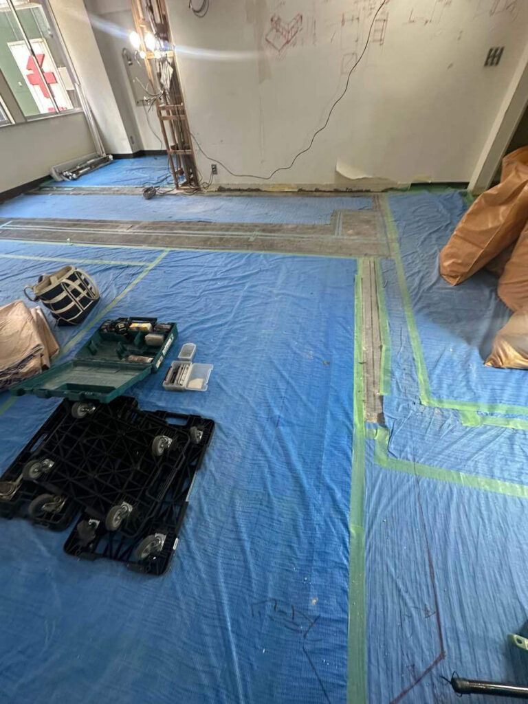 ビルテナント新装　置床工事　乾式二重床（東京都千代田区）