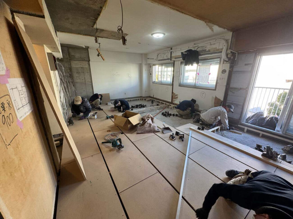 マンション　置床工事　乾式二重床（東京都港区）