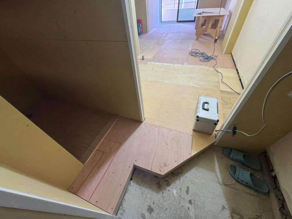 マンション　置床工事　乾式二重床（東京都渋谷区）