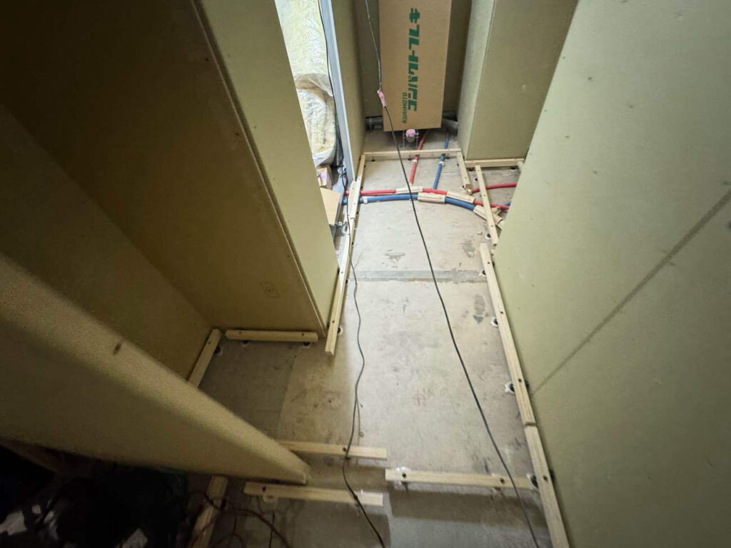 マンション　１日置床工事　乾式二重床（東京都千代田区）