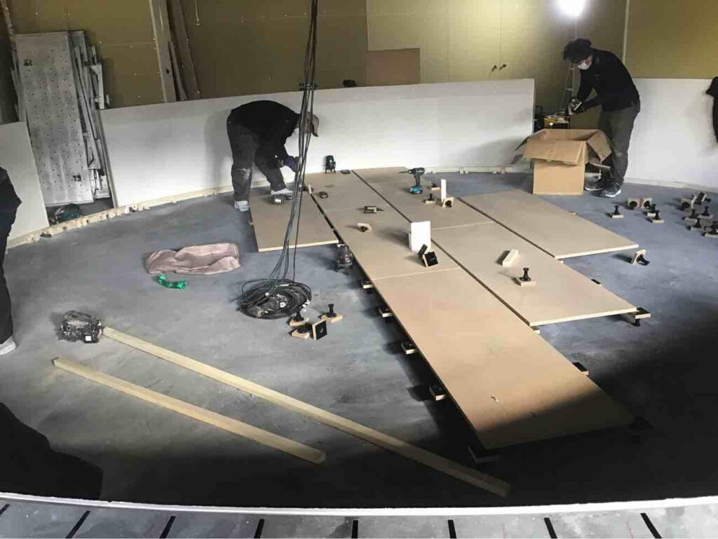 店舗　置床工事　乾式二重床（千葉県千葉市）