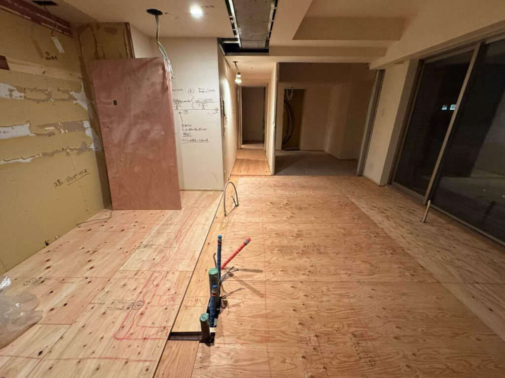 マンション　置床工事　乾式二重床（東京都港区）