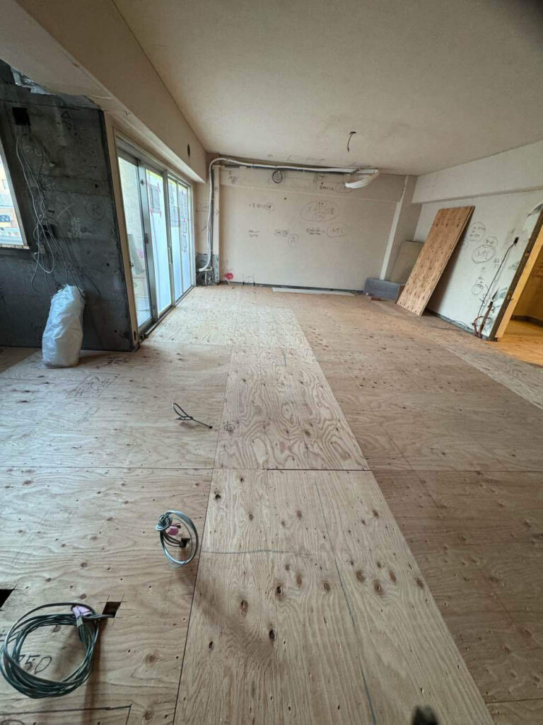 マンション　置床工事　乾式二重床（東京都港区）