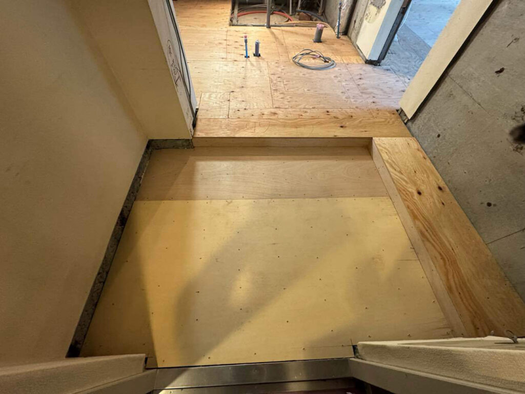 マンション 置床工事 乾式二重床(東京都港区)