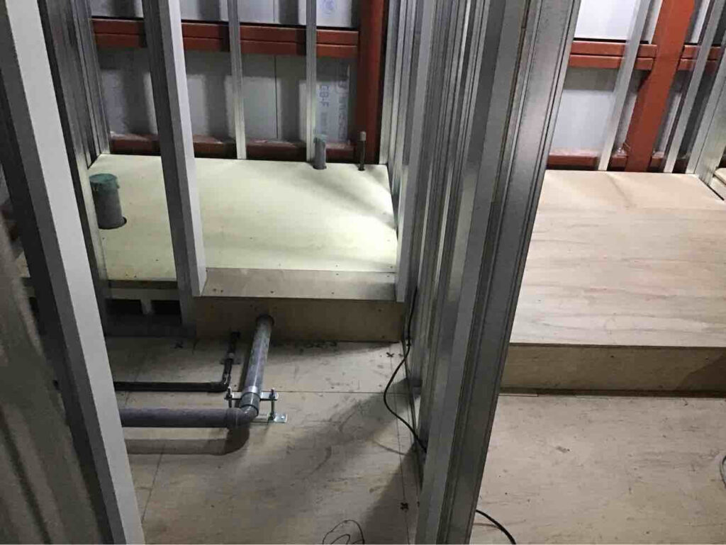 店舗 置床工事 乾式二重床(東京都江東区)