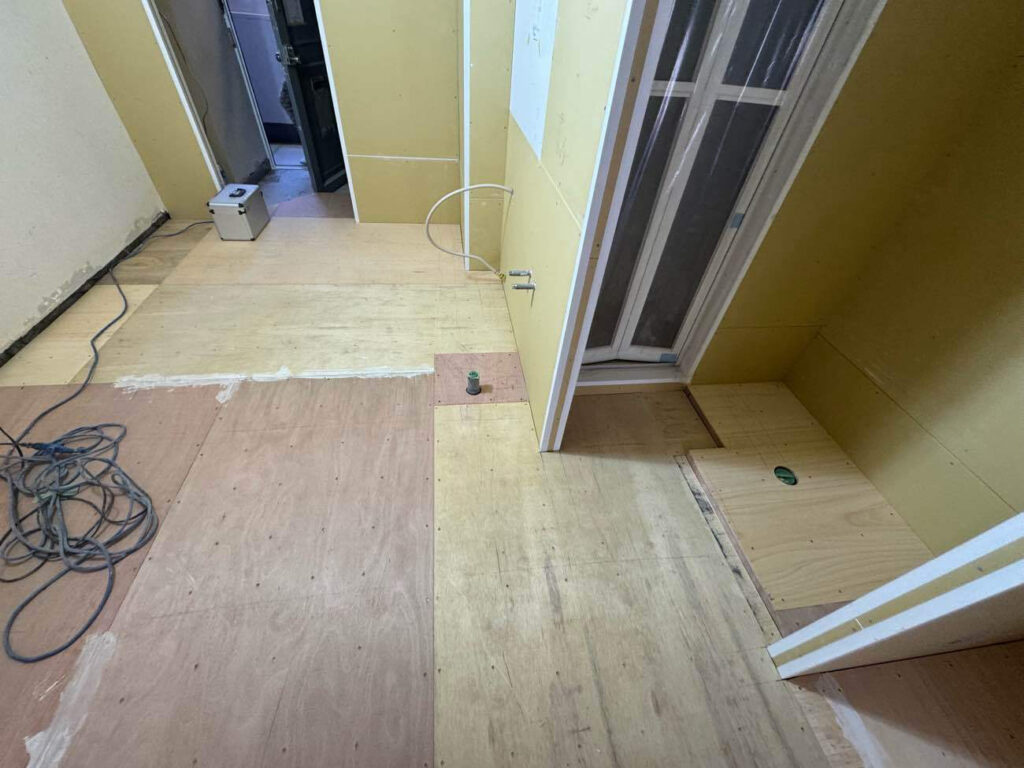 マンション　置床工事　乾式二重床（東京都渋谷区）