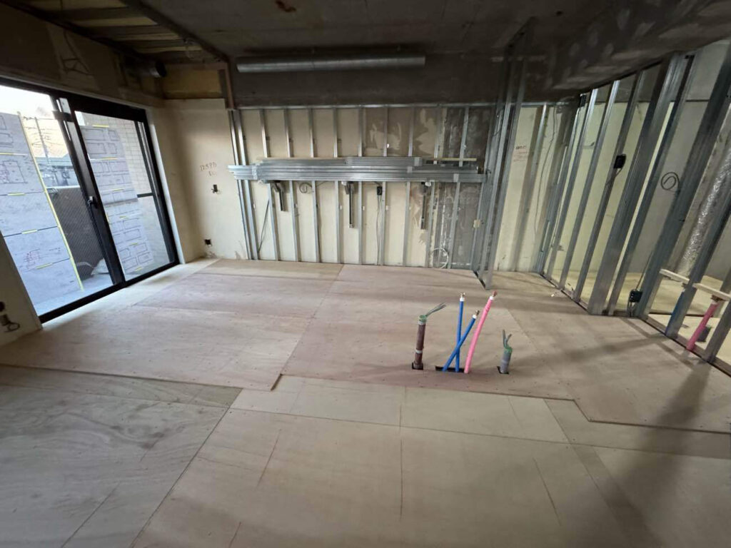 マンション　置床工事　乾式二重床（川崎市中原区）