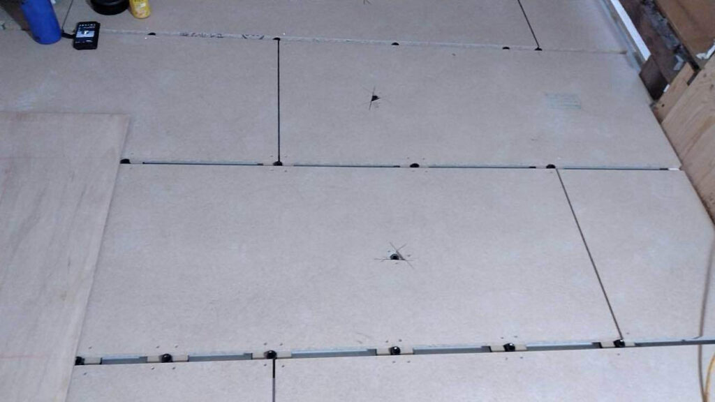 店舗 置床工事 乾式二重床(東京都大田区)