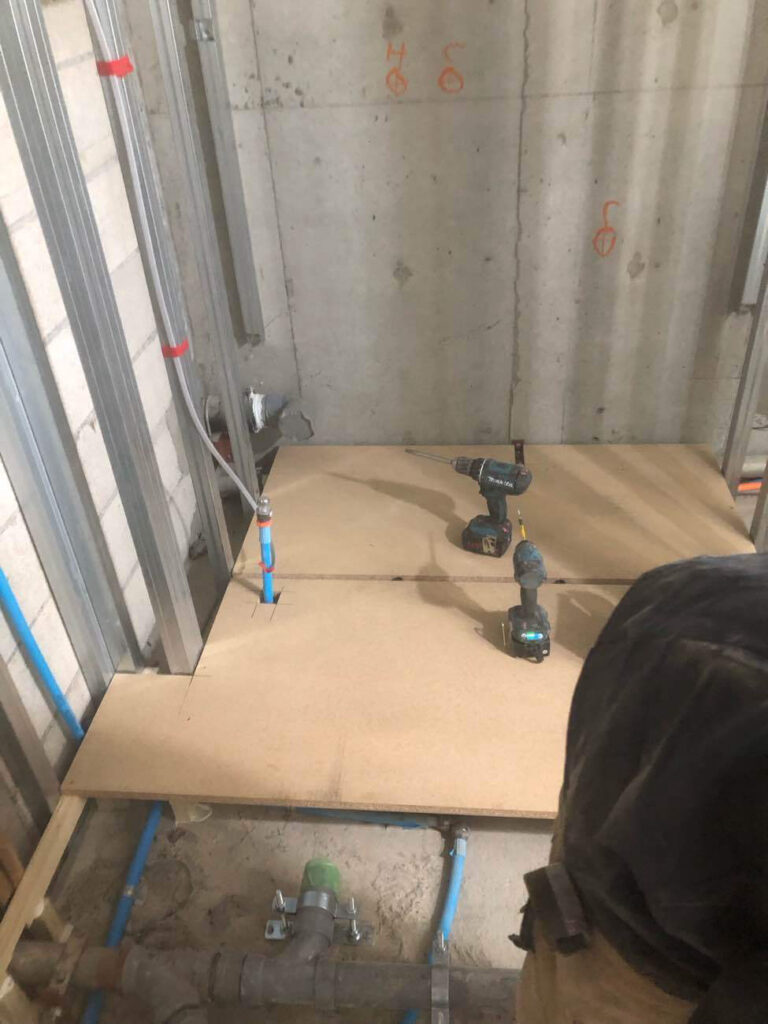 マンション　置床工事　乾式二重床（東京都港区）