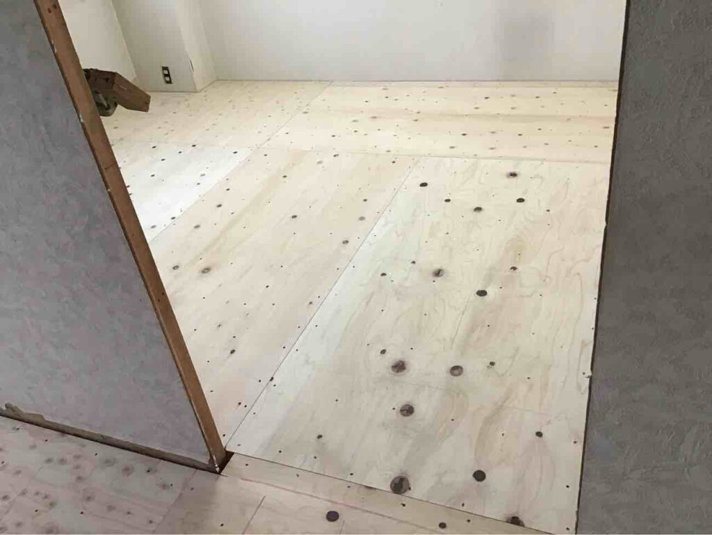 マンション　１日置床工事　乾式二重床（神奈川県平塚市）