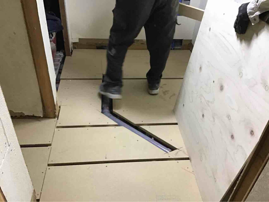 マンション　１日置床工事　乾式二重床（神奈川県平塚市）