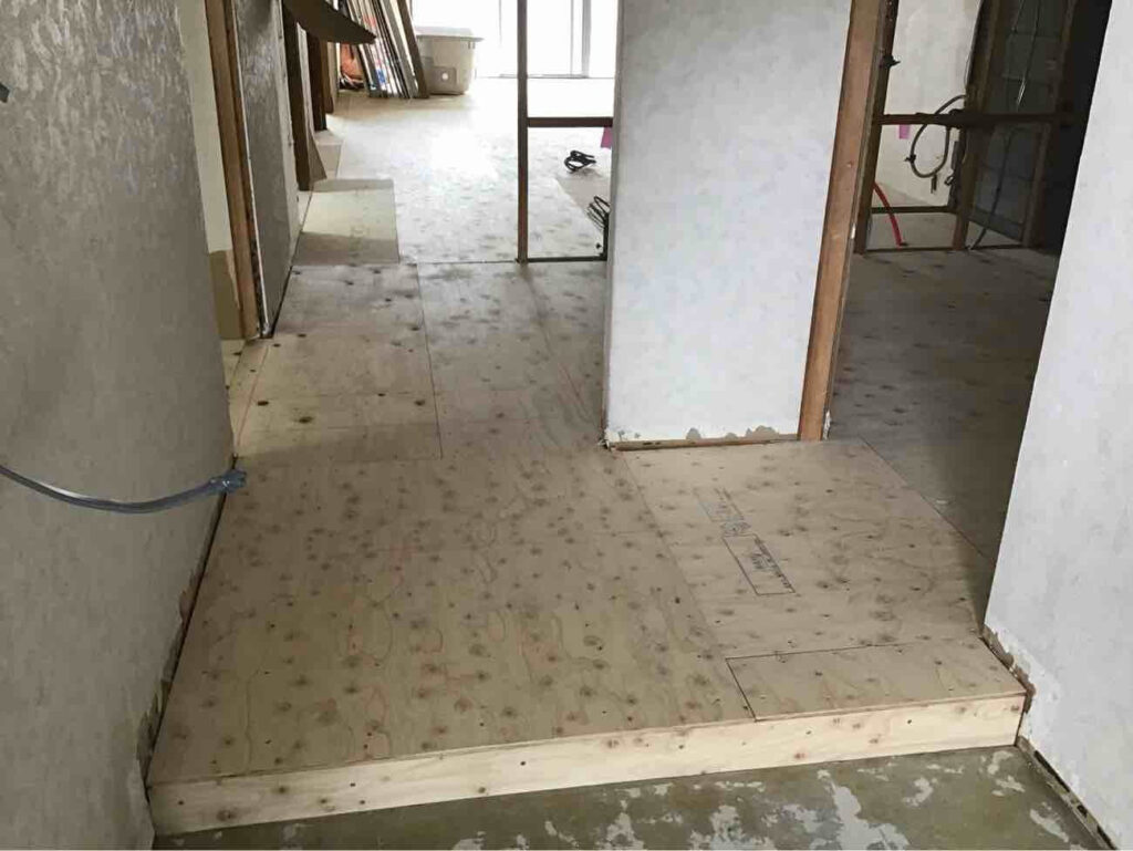 マンション 1日置床工事 乾式二重床(神奈川県平塚市)