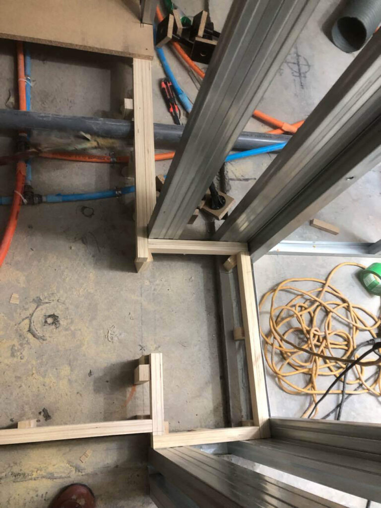 マンション　置床工事　乾式二重床（東京都港区）