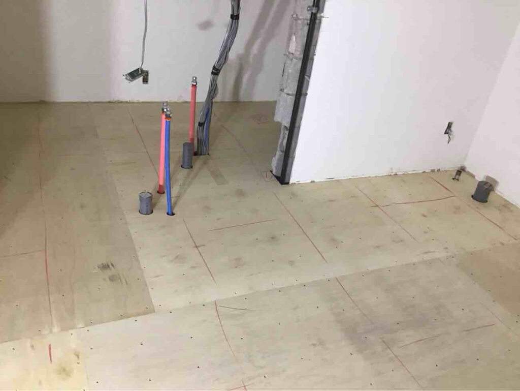 店舗 1日置床工事 乾式二重床(東京都渋谷区)