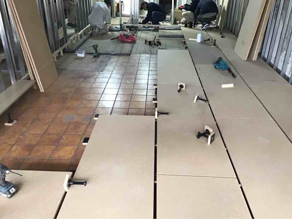 店舗 置床工事 乾式二重床(川崎市宮前区)