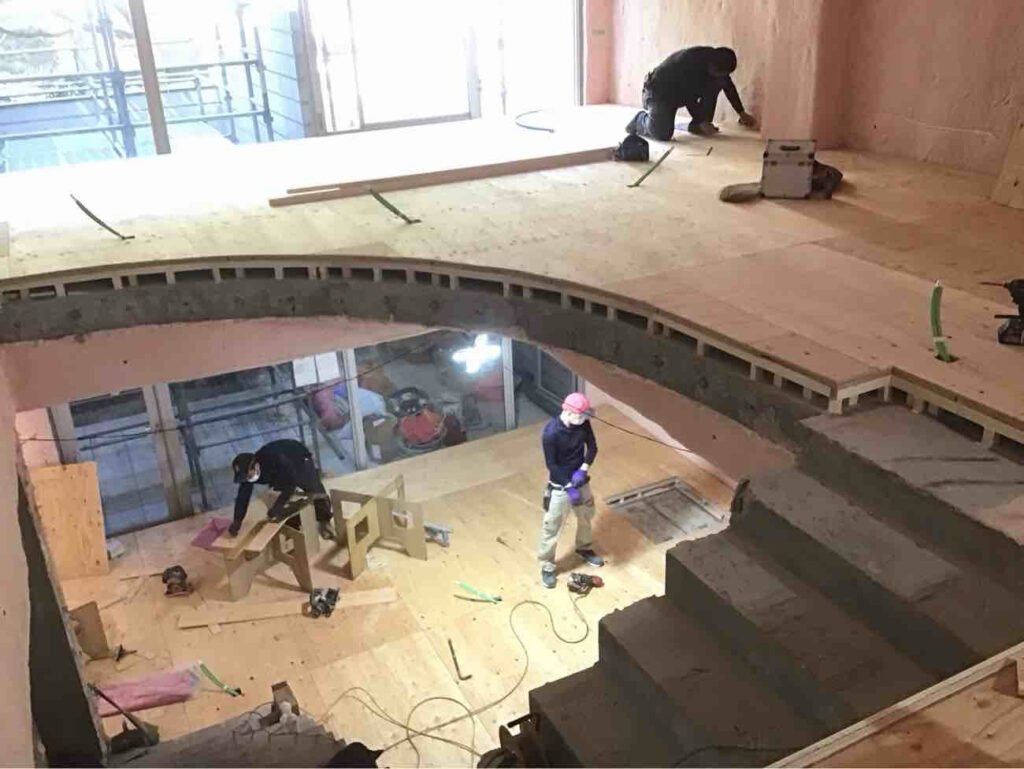 マンション　置床工事　メゾネットタイプ（東京都渋谷区）