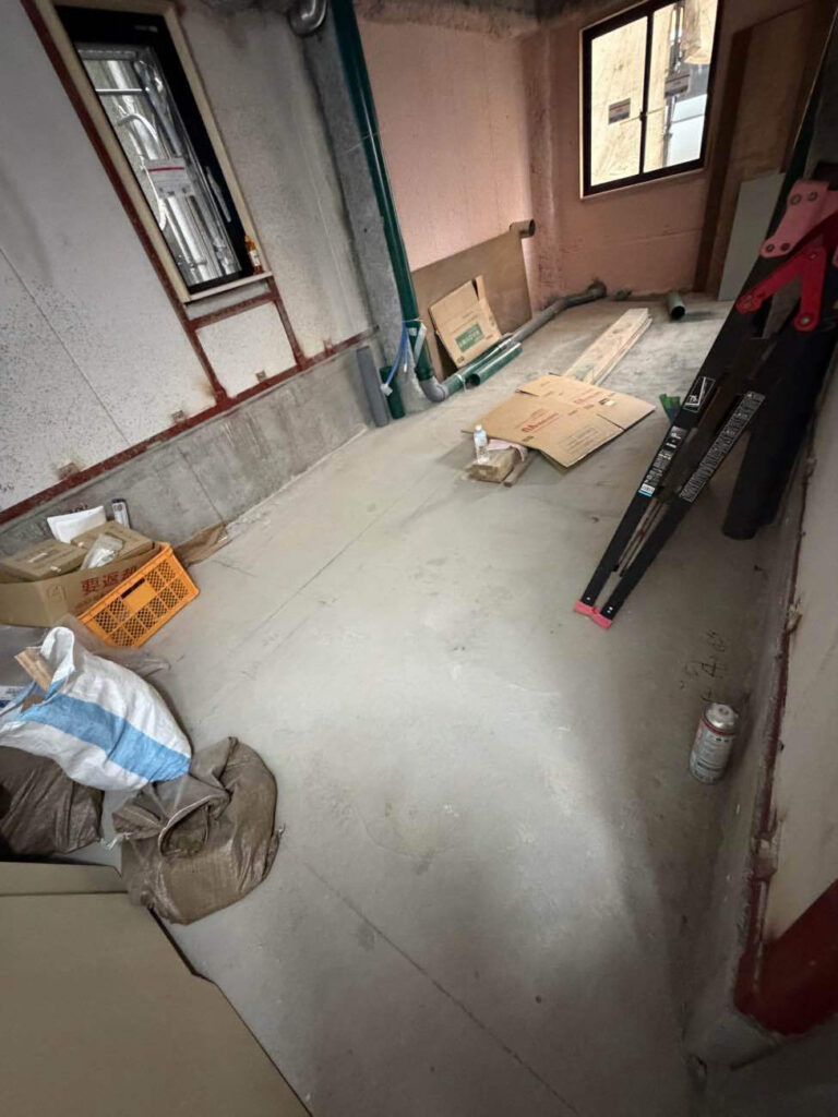 マンション　置床工事　乾式二重床（東京都新宿区）