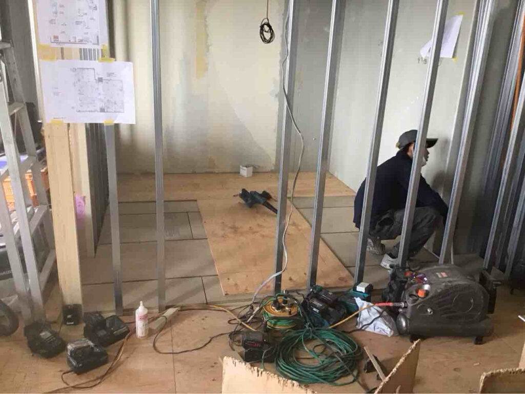 マンション　置床工事　乾式二重床（東京都江東区）