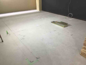 シュミレーションゴルフ店舗　置床工事　乾式二重床（愛知県名古屋市）