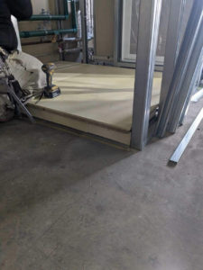 病院　１日置床工事　乾式二重床（東京都大田区）