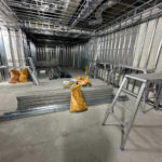 店舗　夜間工事　置床工事　乾式二重床（東京都新宿区）