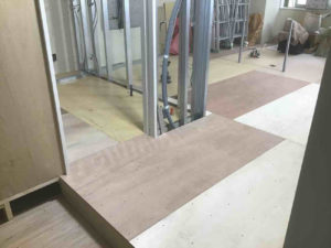 クリニック　置床工事（横浜市戸塚区）