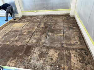 店舗　置床工事　乾式二重床（東京都新宿区）