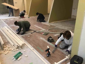 シュミレーションゴルフ店舗　置床工事　乾式二重床（神奈川県厚木市）