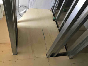 店舗　置床工事　乾式二重床（東京都渋谷区）