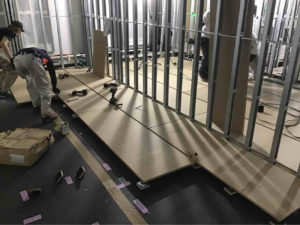 店舗　置床工事　乾式二重床（東京都中央区）