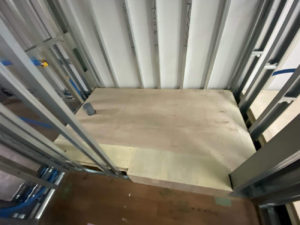店舗　置床工事　乾式二重床（東京都小金井市）
