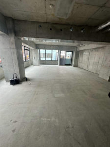 店舗　置床工事　乾式二重床（東京都台東区）