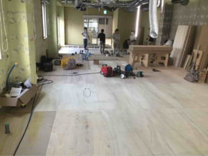 クリニック　置床工事　乾式二重床（千葉県流山市）